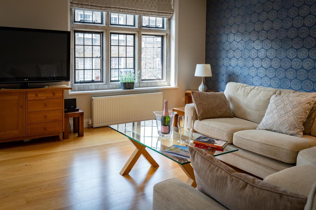 Castle Properties:Eton-The College Windsor Exterior photo