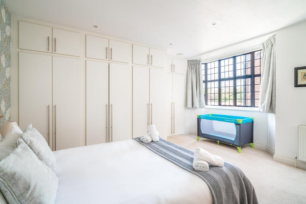 Castle Properties:Eton-The College Windsor Exterior photo